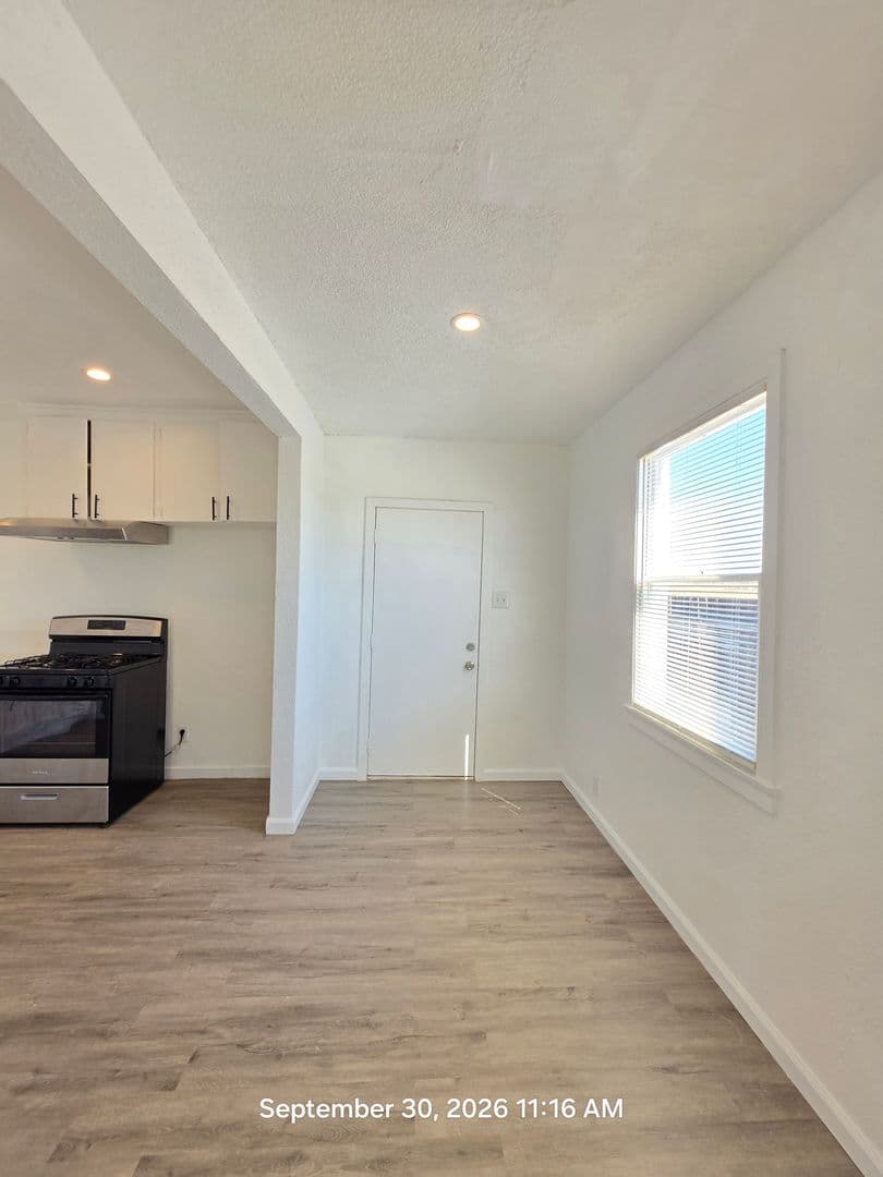 North Edwards Apartment: 13057 Davenport St