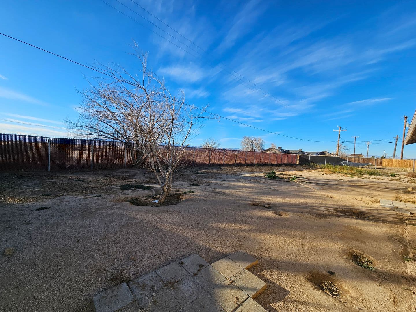 California City House: 19625 81st St
