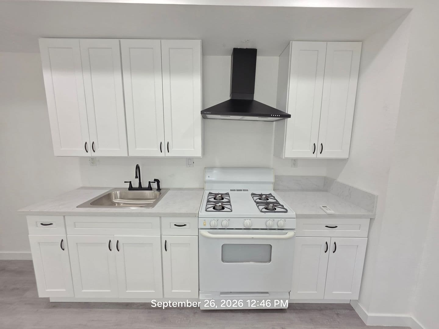 Lancaster Apartment: 1118 E Avenue K