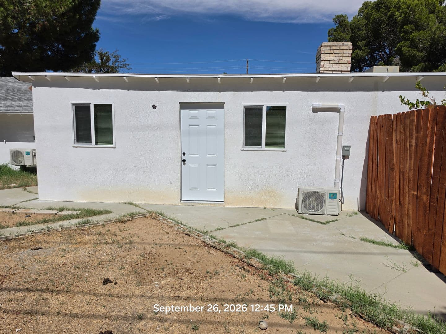 Lancaster Apartment: 1118 E Avenue K