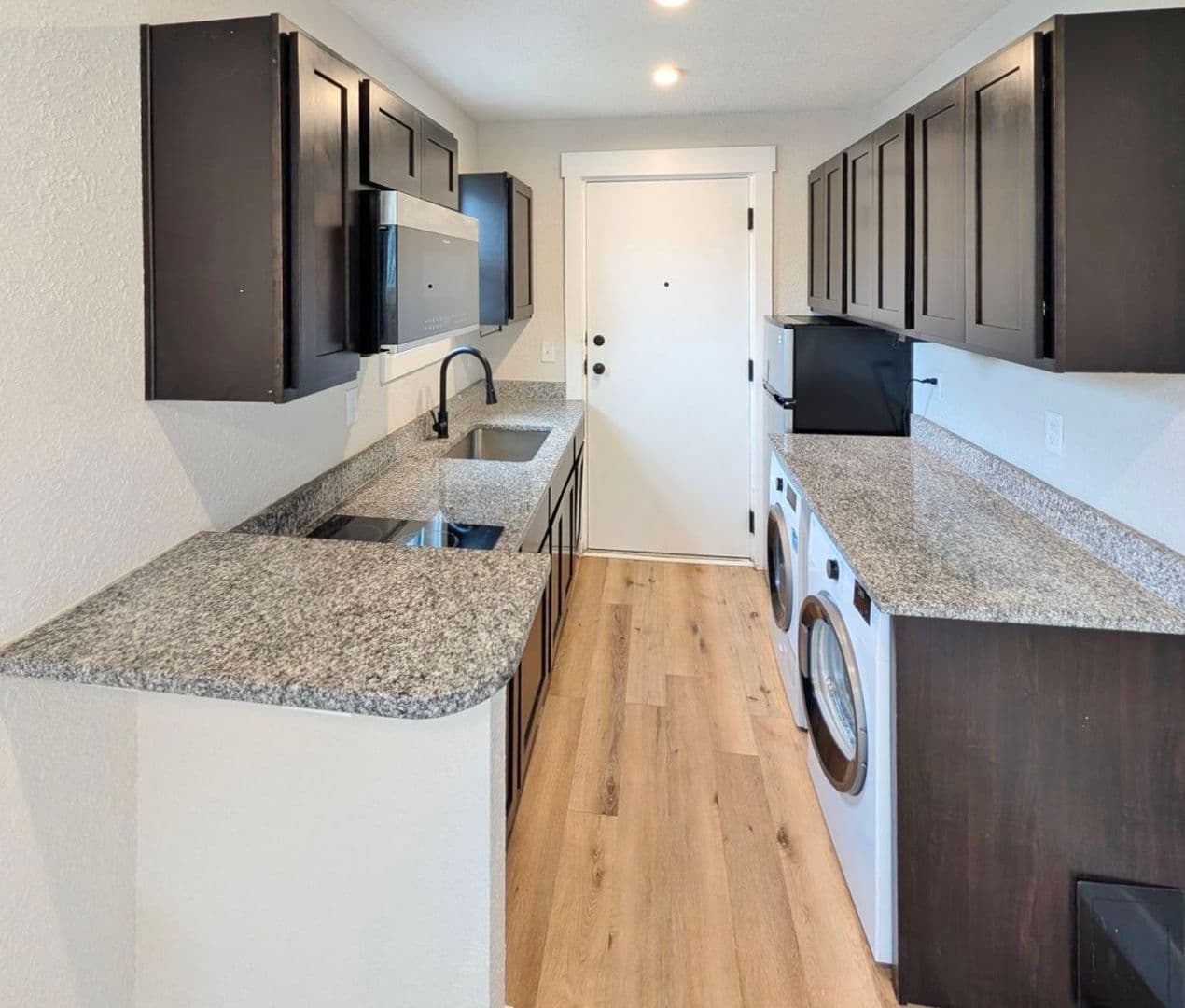 Jacksonville Apartment: 412 E Ashley St