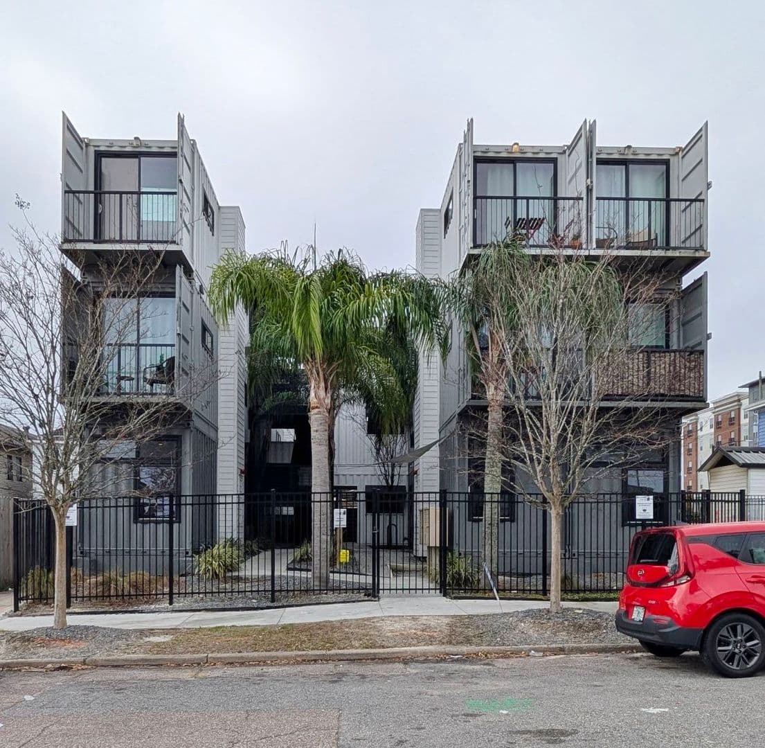 Jacksonville Apartment: 412 E Ashley St
