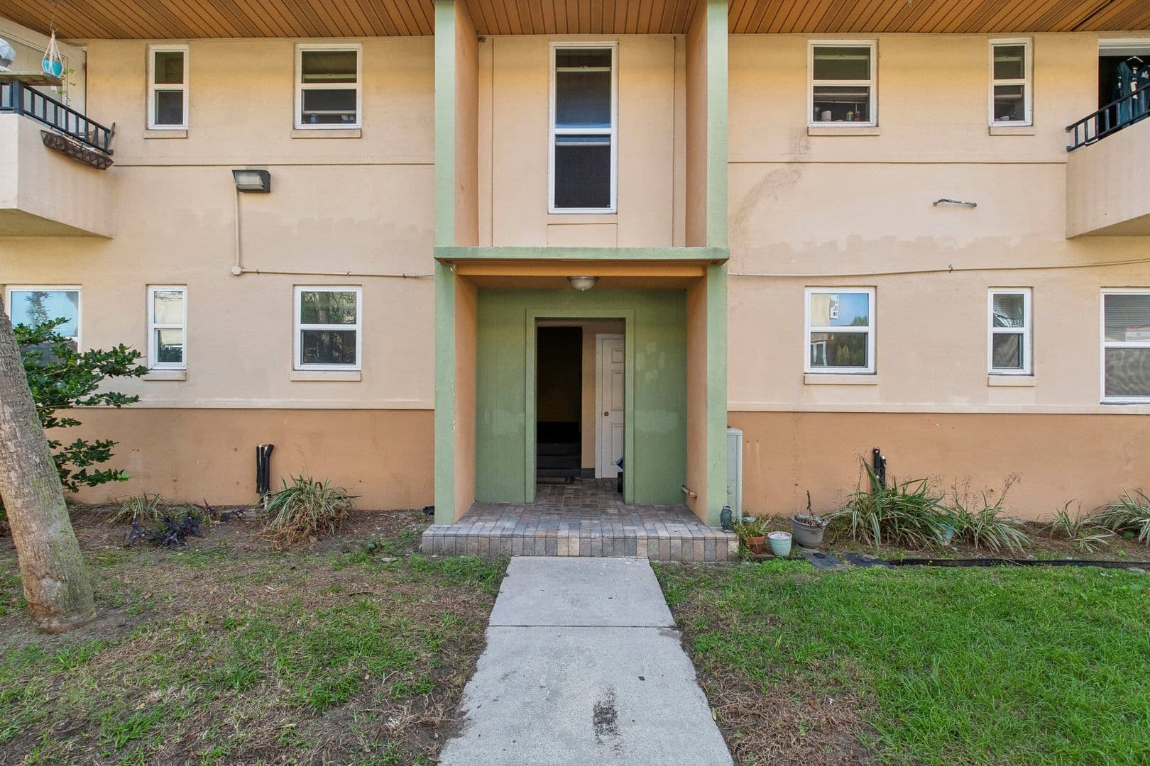 Jacksonville Beach Apartment: 222 16th Ave N