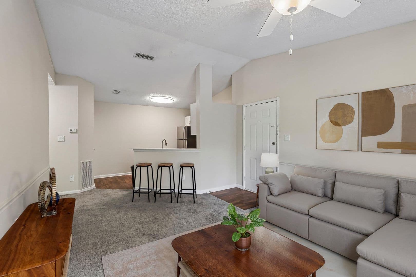 Atlantic Beach Apartment: 2768 Jimmy Buffett Memorial Highway