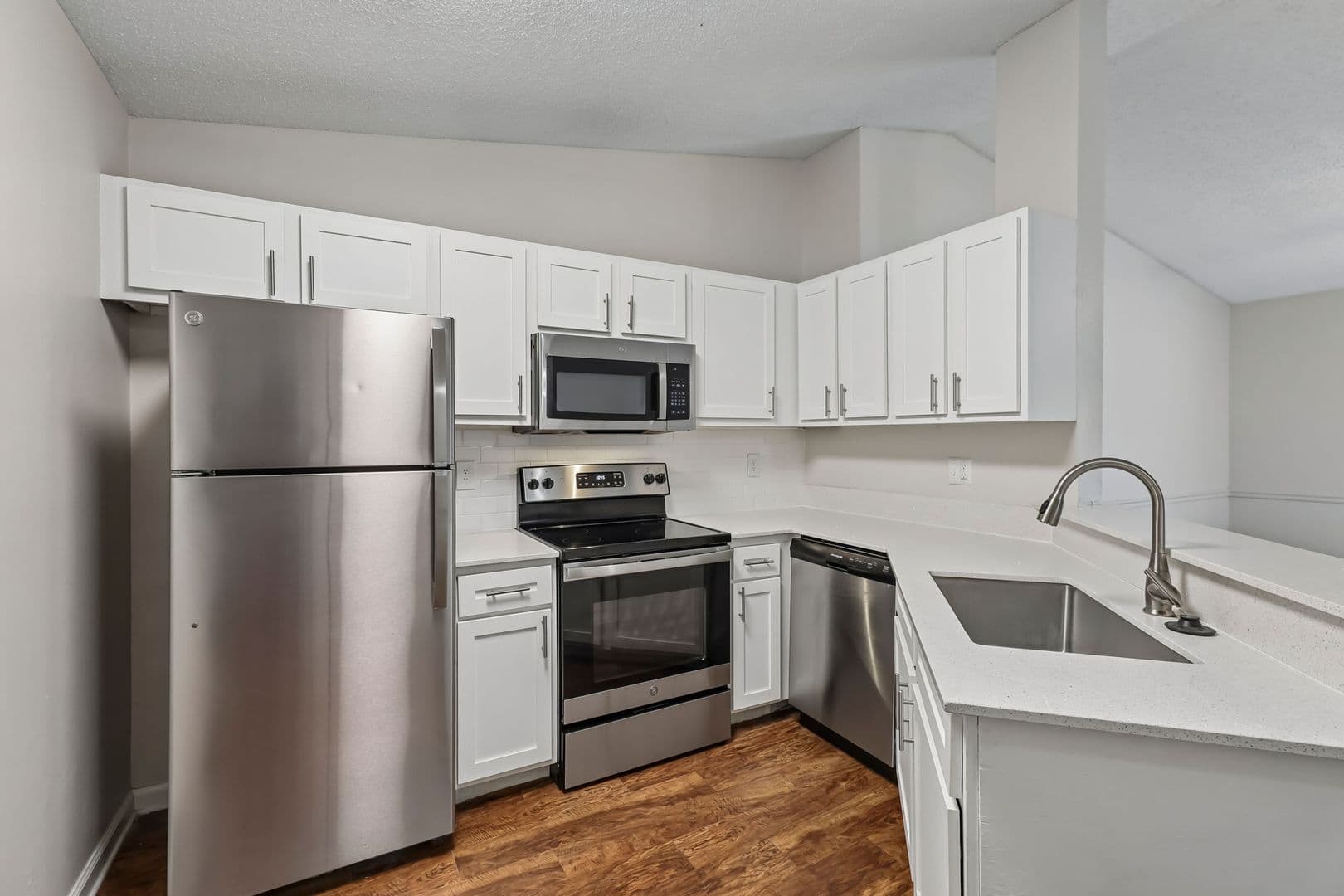 Atlantic Beach Apartment: 2768 Jimmy Buffett Memorial Highway