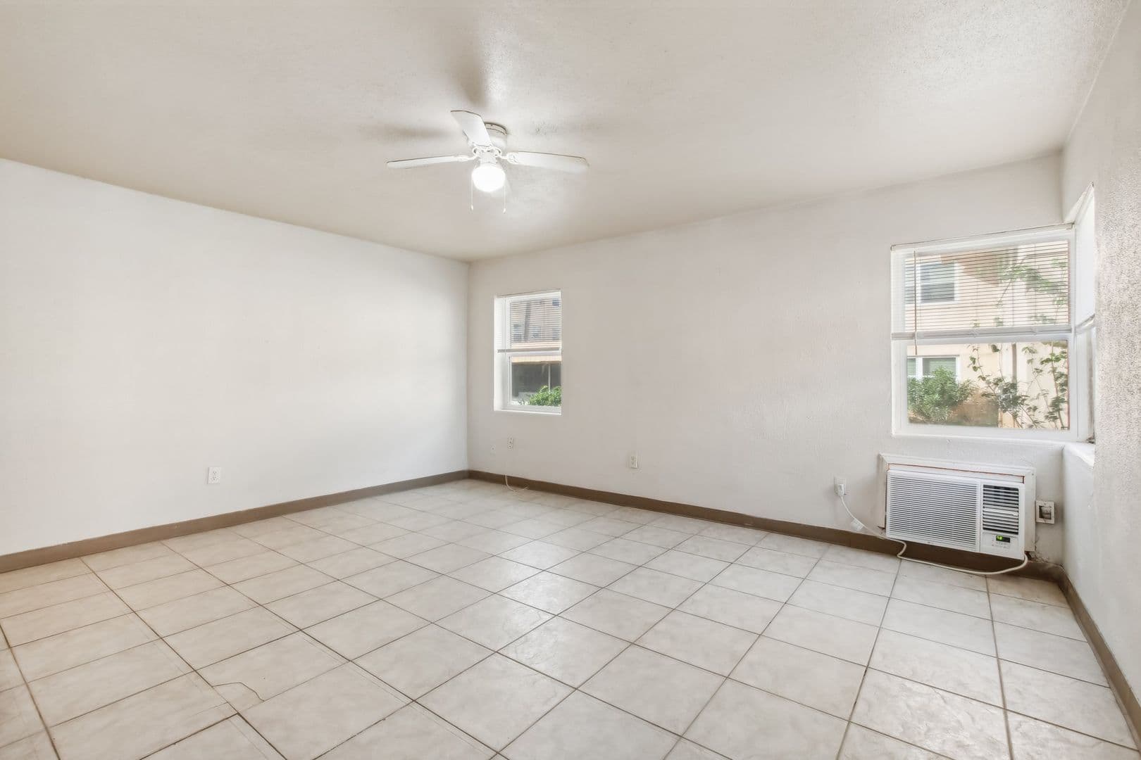 Jacksonville Beach Apartment: 222 16th Ave N