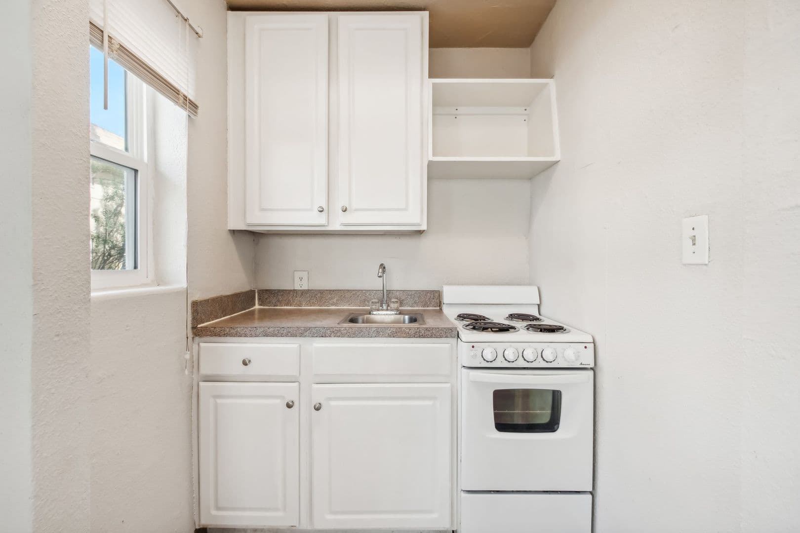 Jacksonville Beach Apartment: 222 16th Ave N