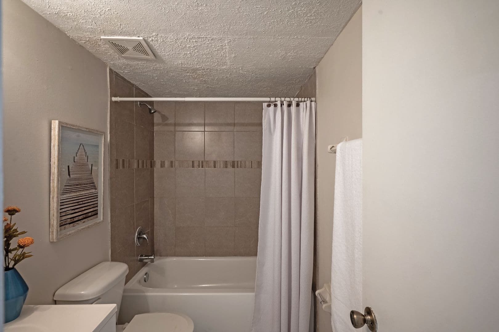 Jacksonville Apartment: 7201 Arlington Expy
