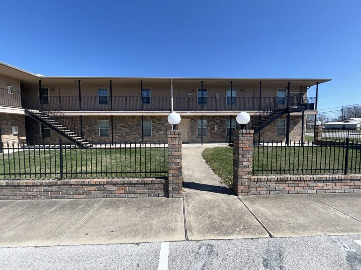 Copperas Cove Apartment: 601 N Main St