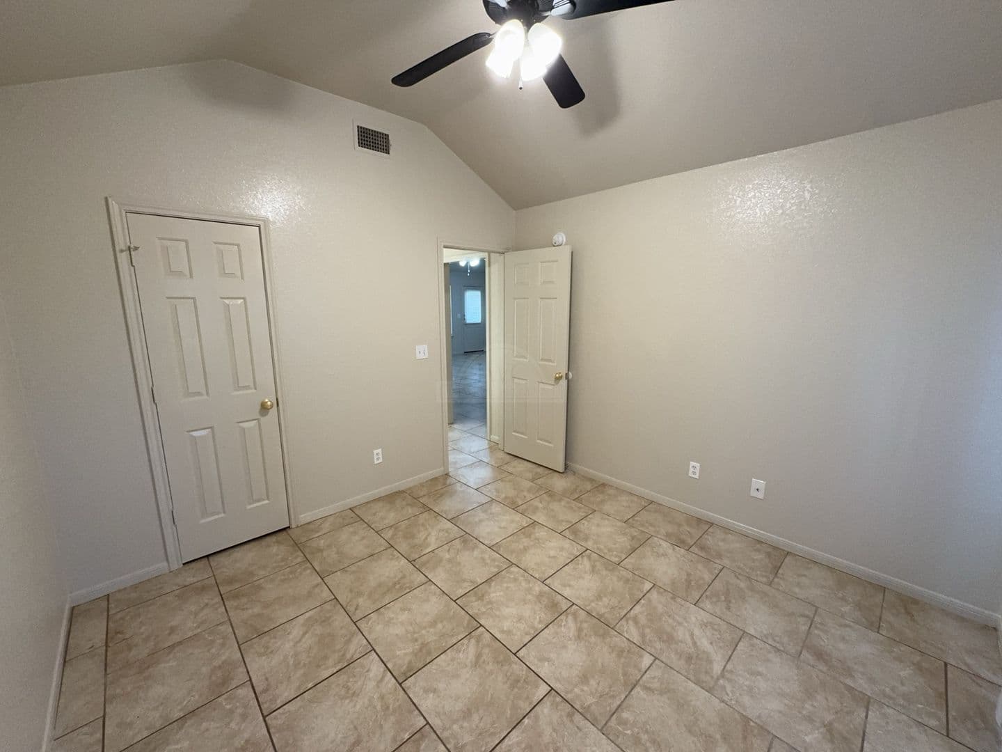 Killeen House: 2700 Diaz Drive