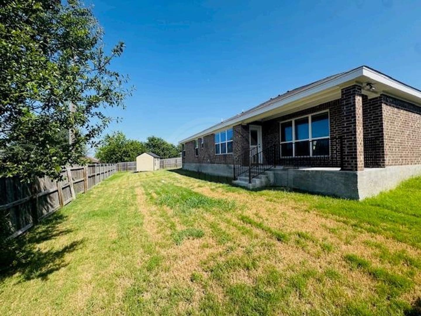 Killeen House: 907 Holliday Dr