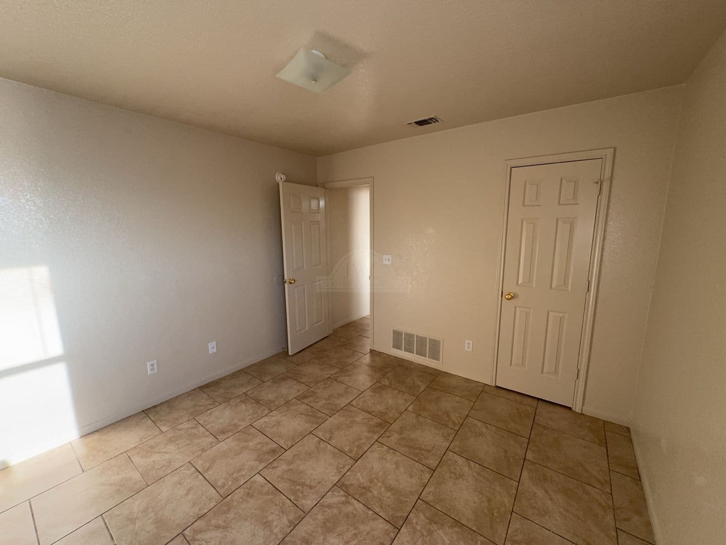 Killeen House: 2700 Diaz Drive