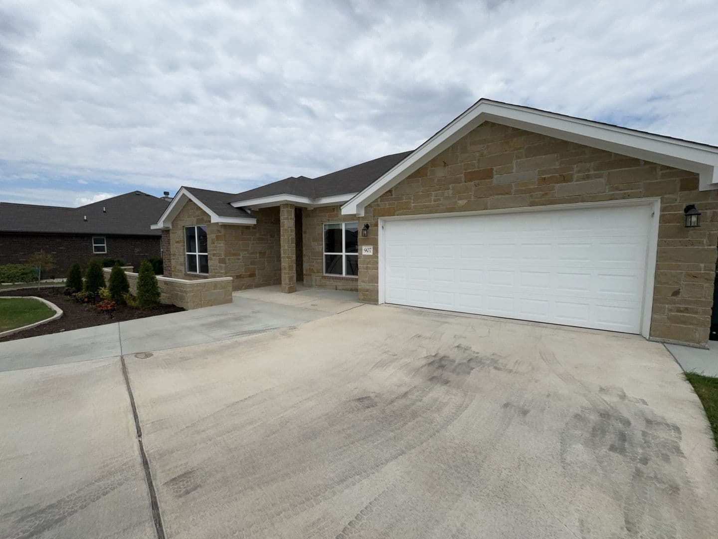 Killeen House: 907 Holliday Dr