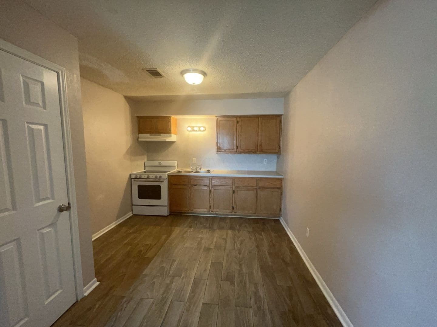 Copperas Cove Apartment: 105 W. Reagan Ave