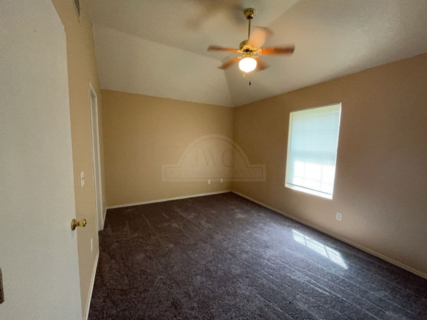 Killeen Apartment: 4004 Madison Ave.