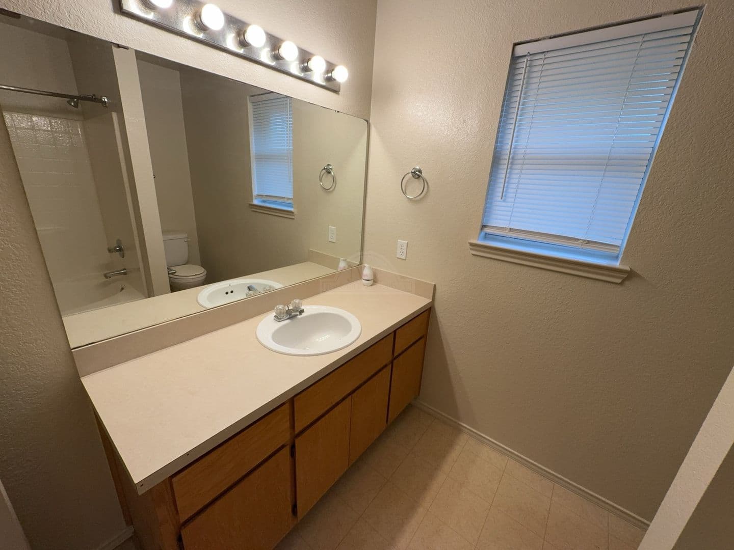 Killeen House: 2509 Big Leaf Dr.