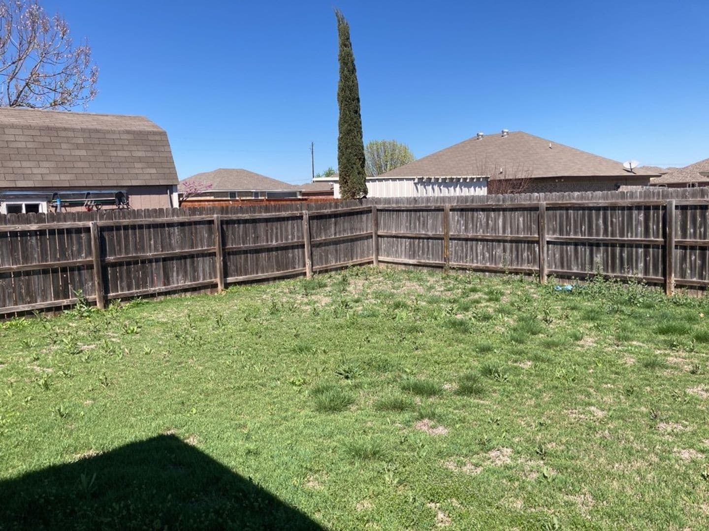 Killeen House: 303 Leo Ln