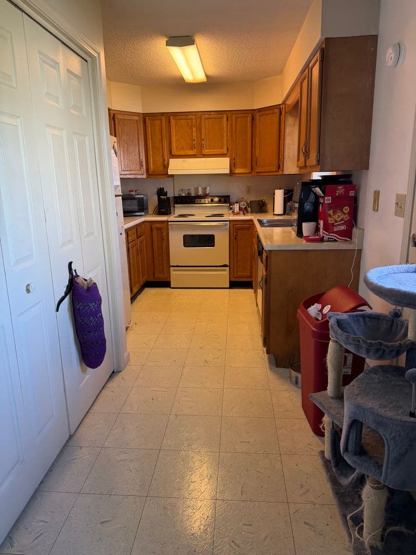 Charleston Apartment: 1305 18th St  - Unit 17