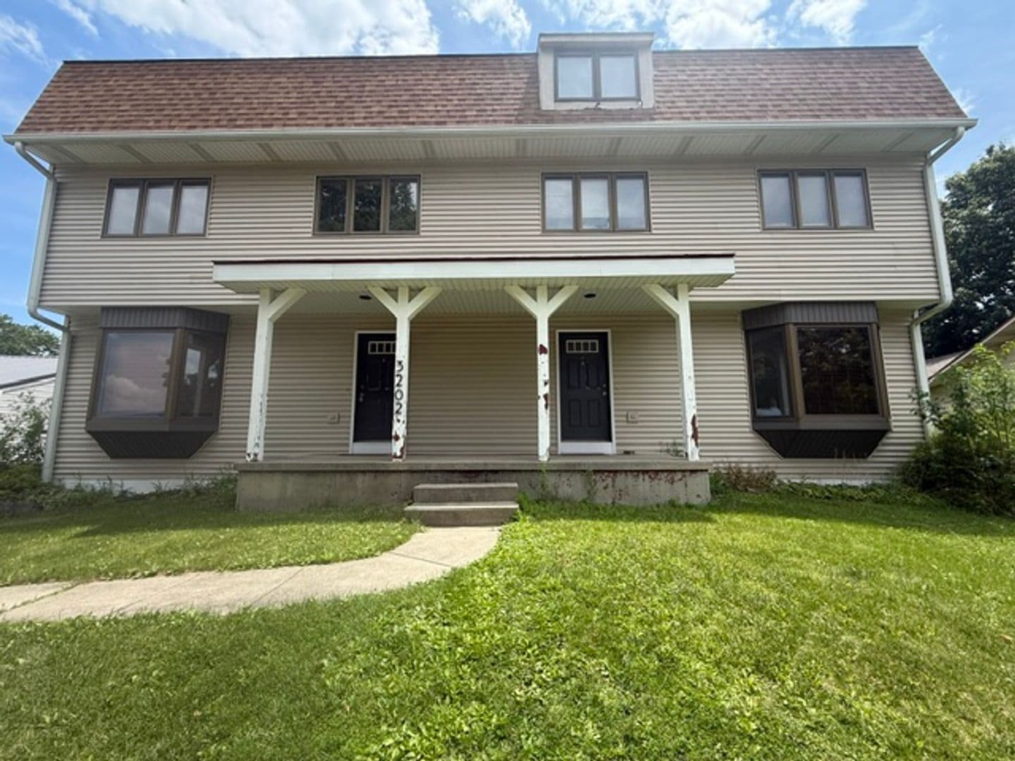 Urbana Apartment: 3202 Chatham Dr