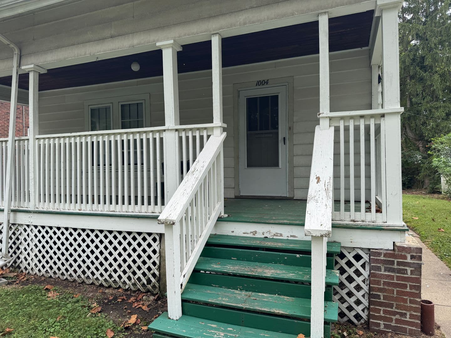 Urbana House: 1004 S Busey Ave - Urbana 61801