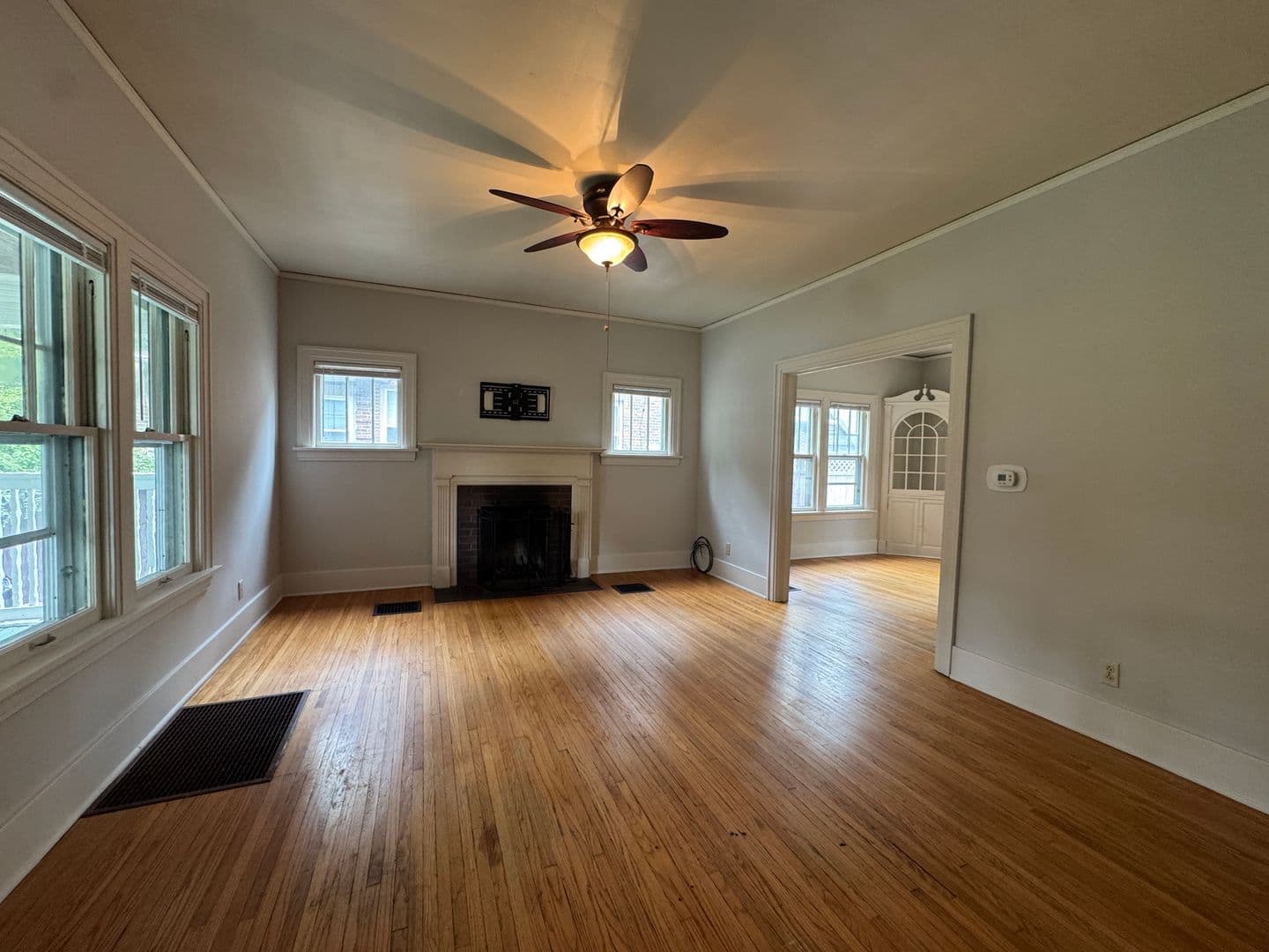 Urbana House: 1004 S Busey Ave - Urbana 61801