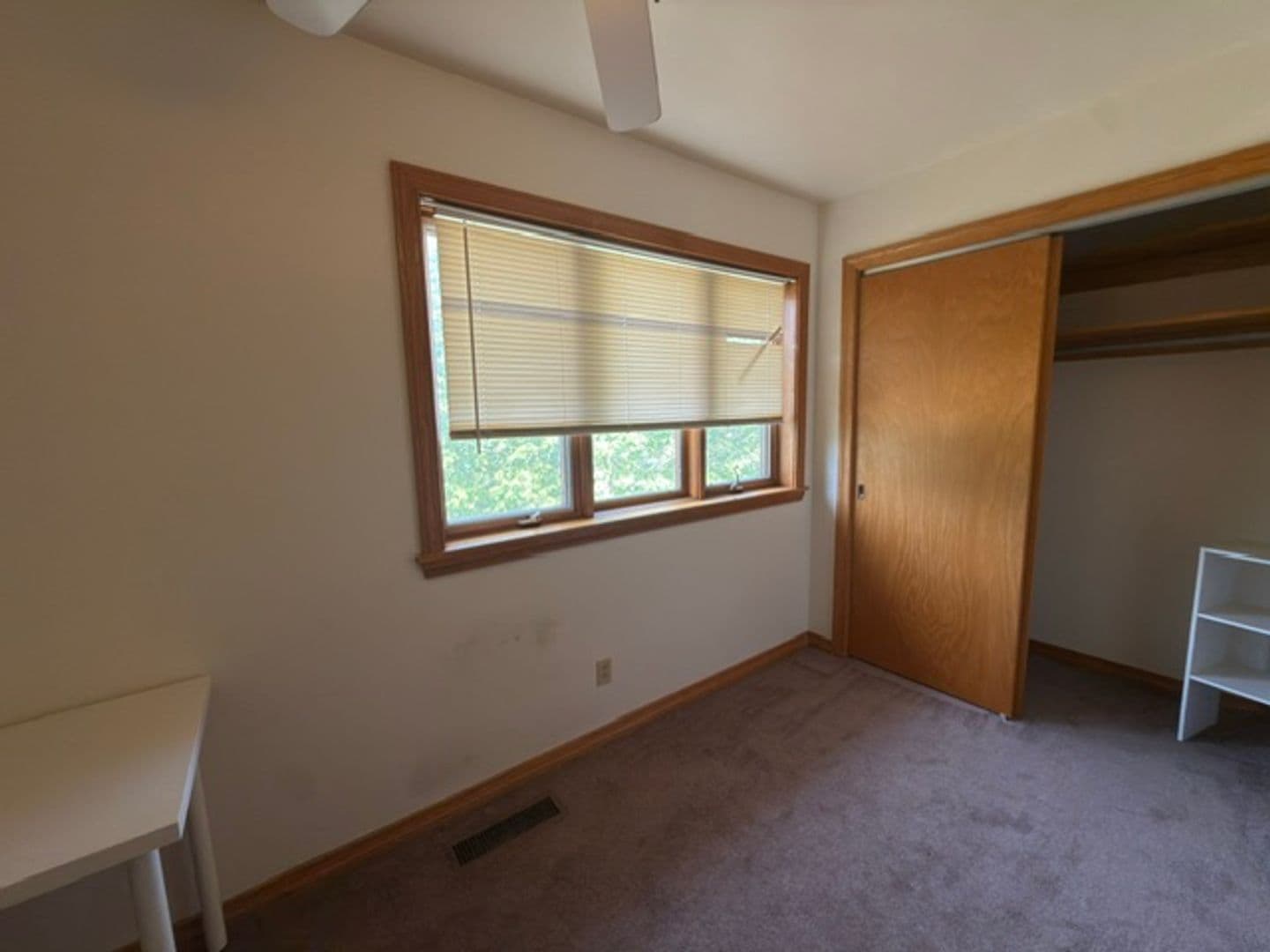 Urbana Apartment: 3202 Chatham Dr