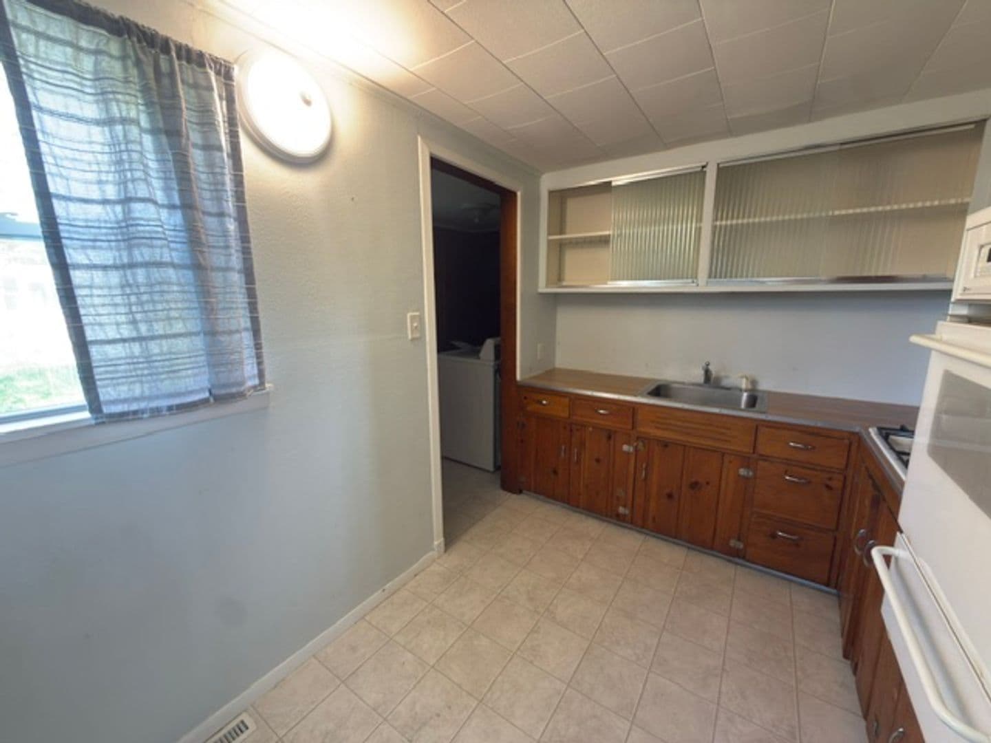 Champaign House: 2602 W. John Street