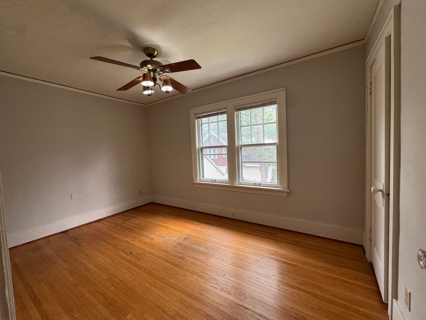Urbana House: 1004 S Busey Ave - Urbana 61801
