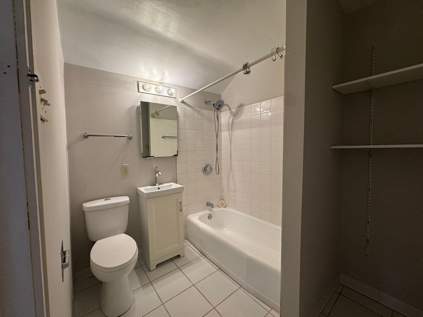 Urbana House: 1004 S Busey Ave - Urbana 61801