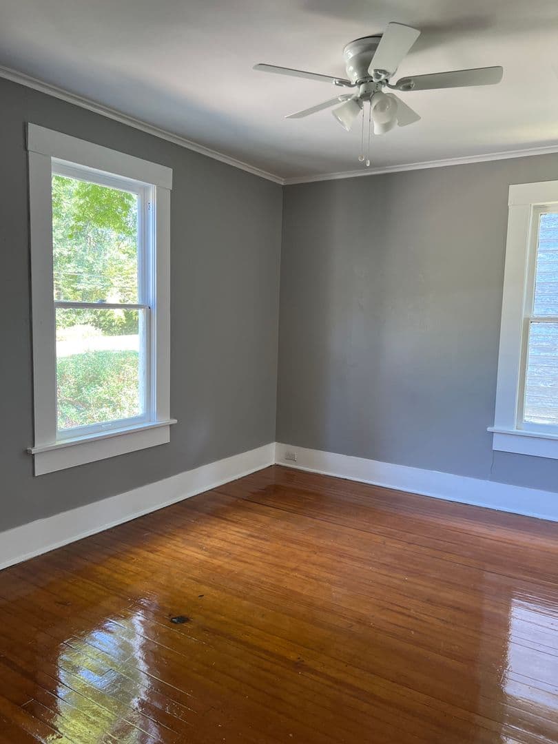 Shreveport House: 1025 Foster St