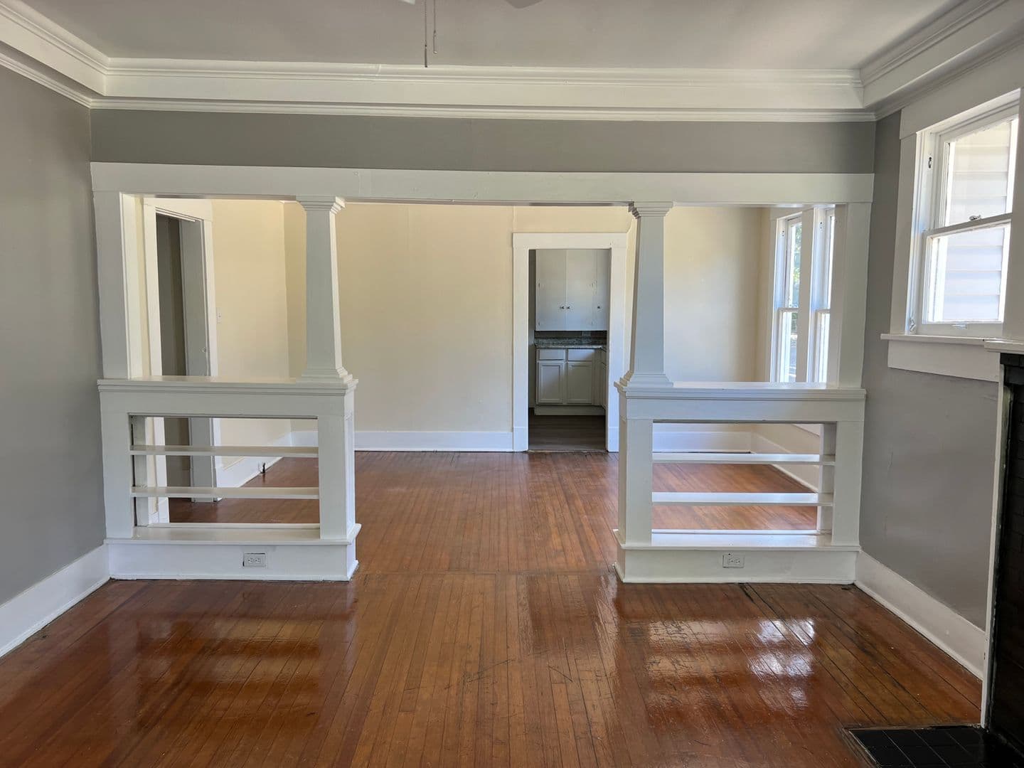 Shreveport House: 1025 Foster St