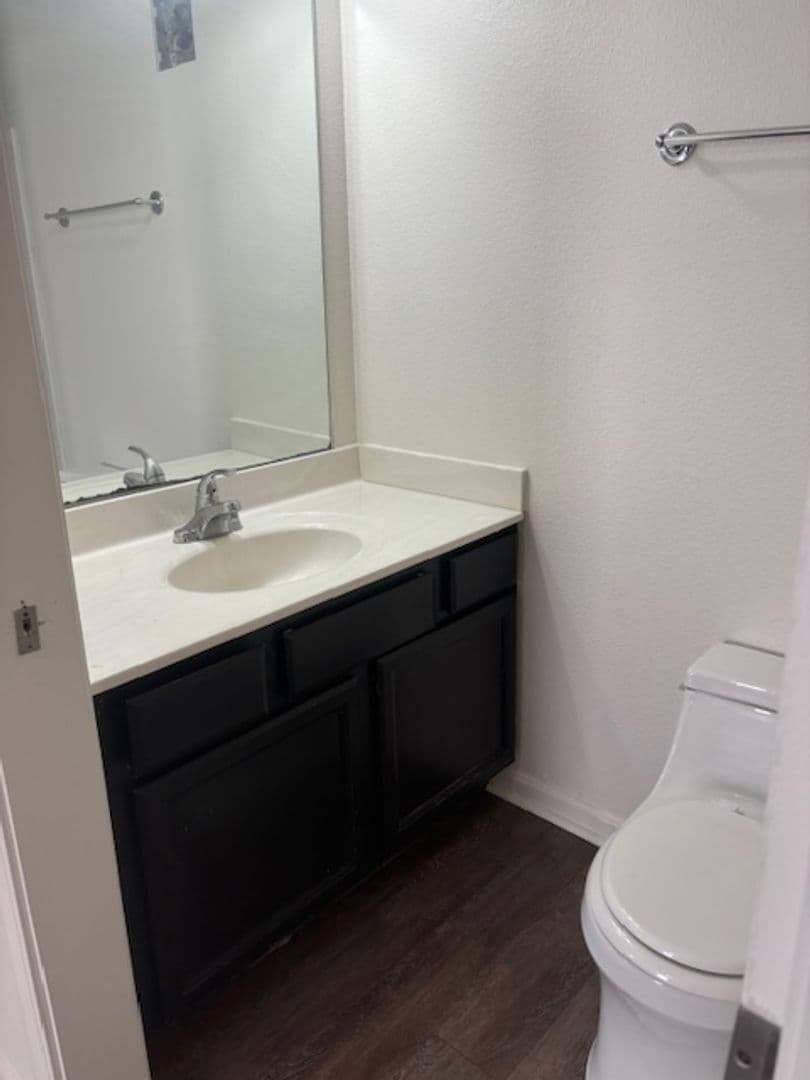 Evansville Apartment: 1952 Colts Lane
