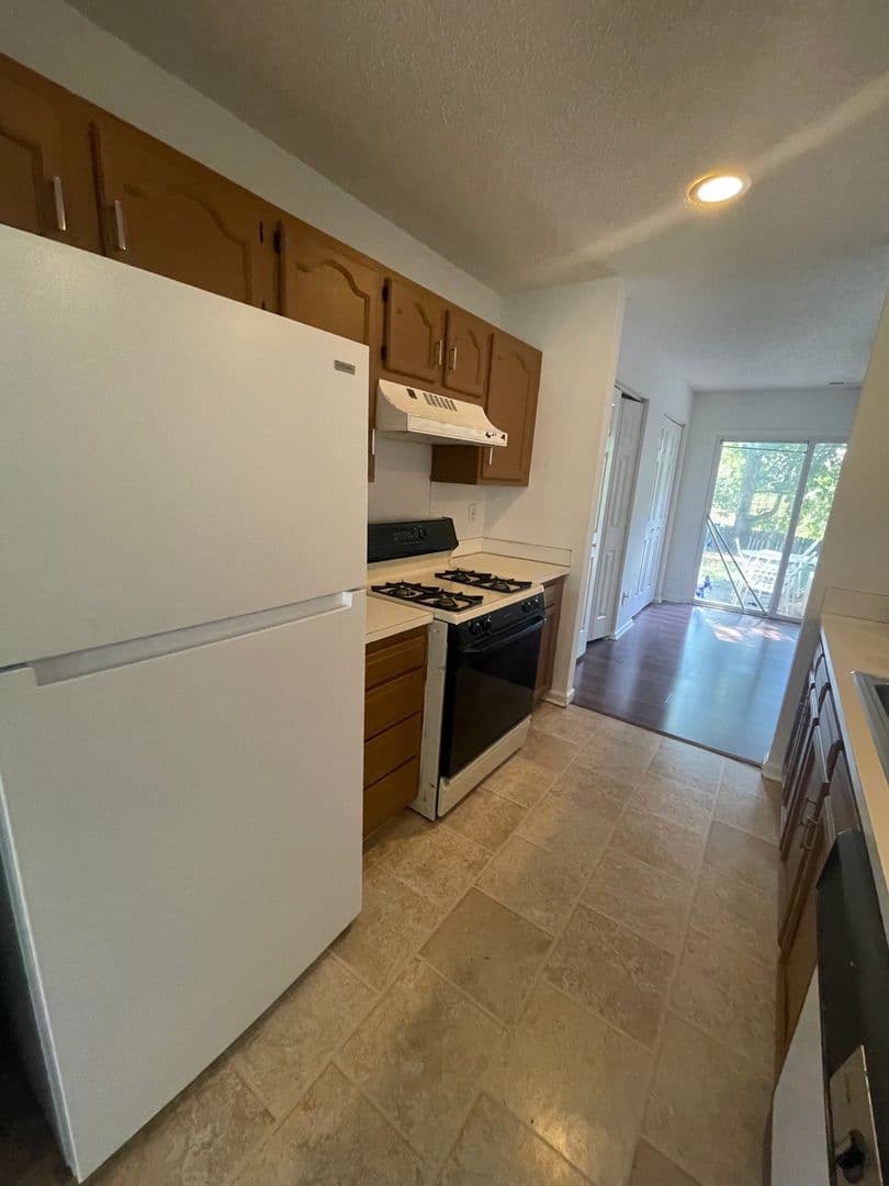 Pineville House: 1614 Dendy Lane