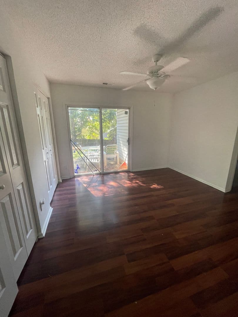 Pineville House: 1614 Dendy Lane