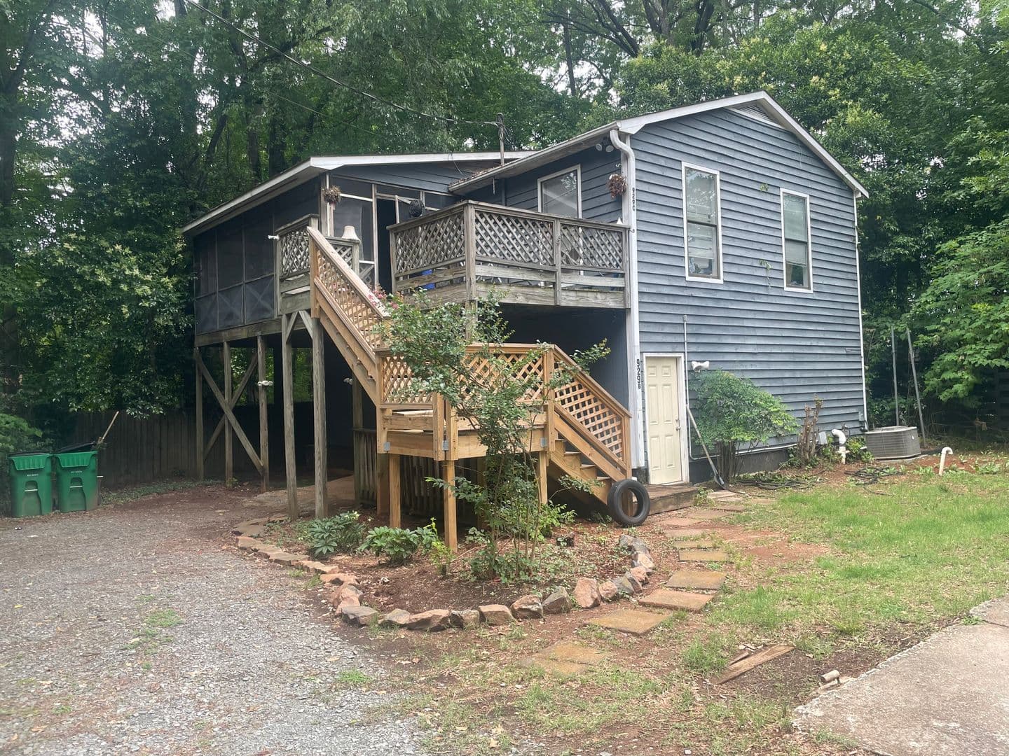 Charlotte House: 929 McAlway Rd