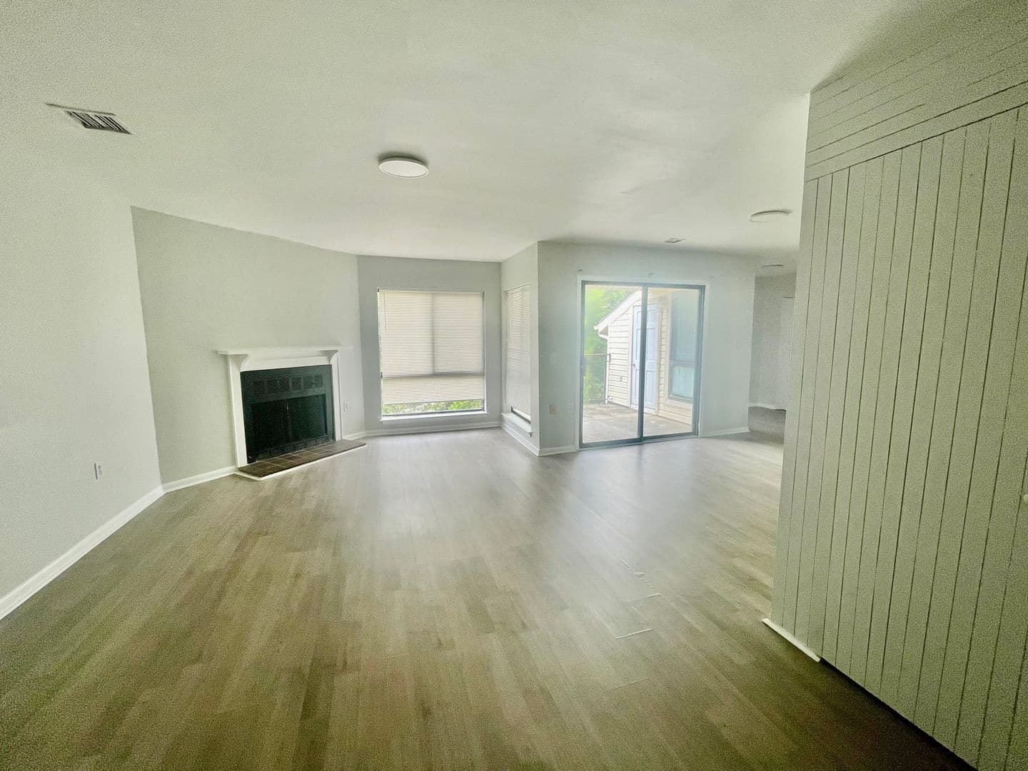 Charlotte Condo: 4816 Spring Lake Dr