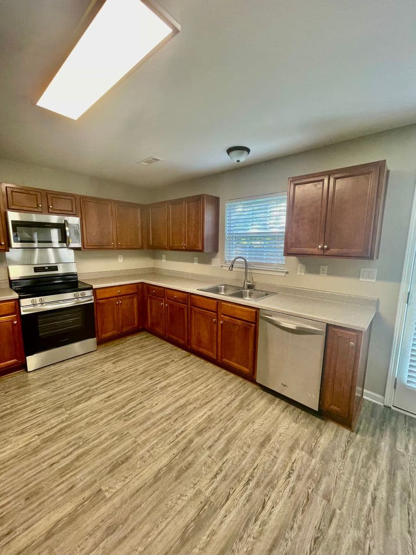 Rock Hill House: 540 Cool Creek Drive