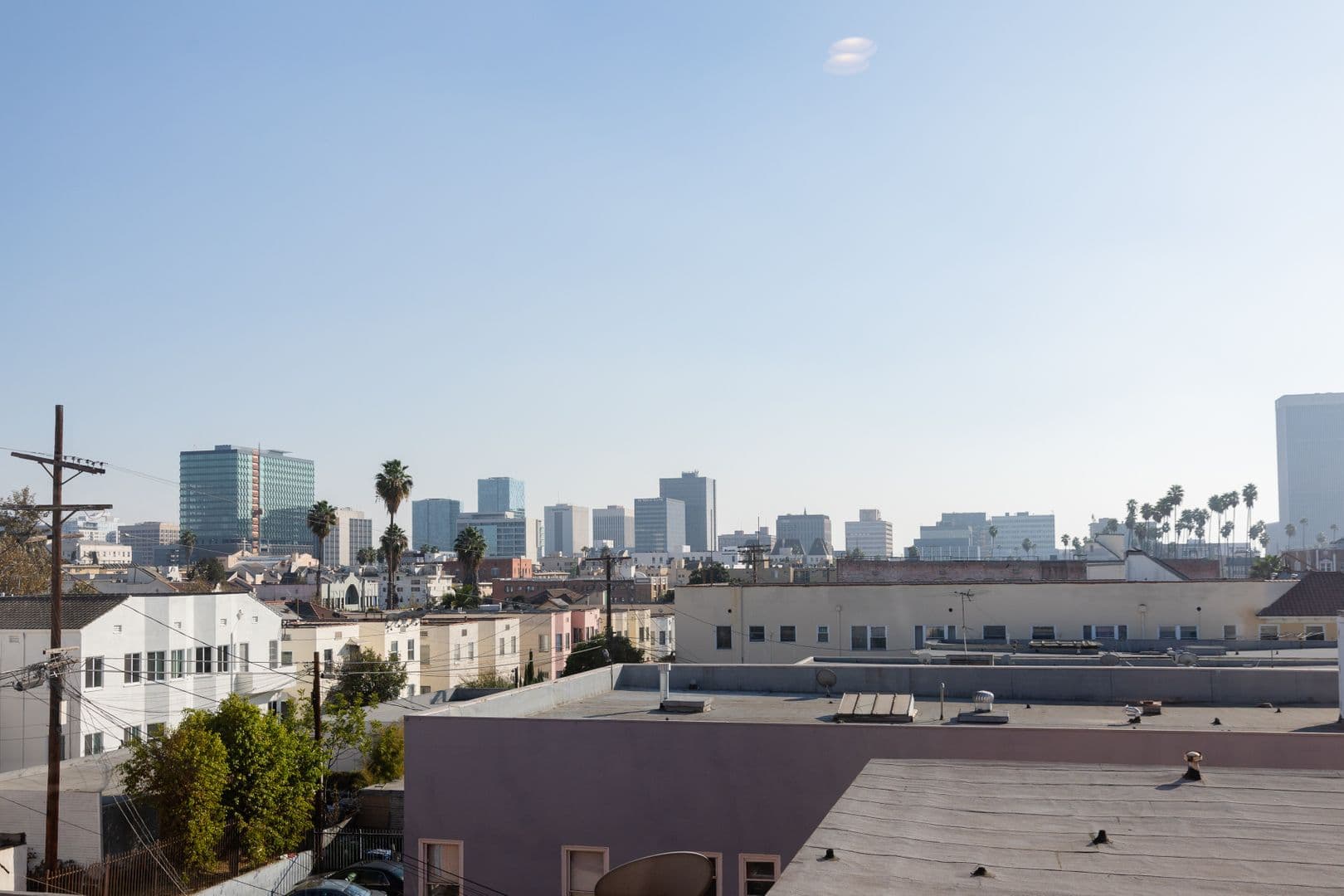 Los Angeles Apartment: 200 S Kenmore Ave