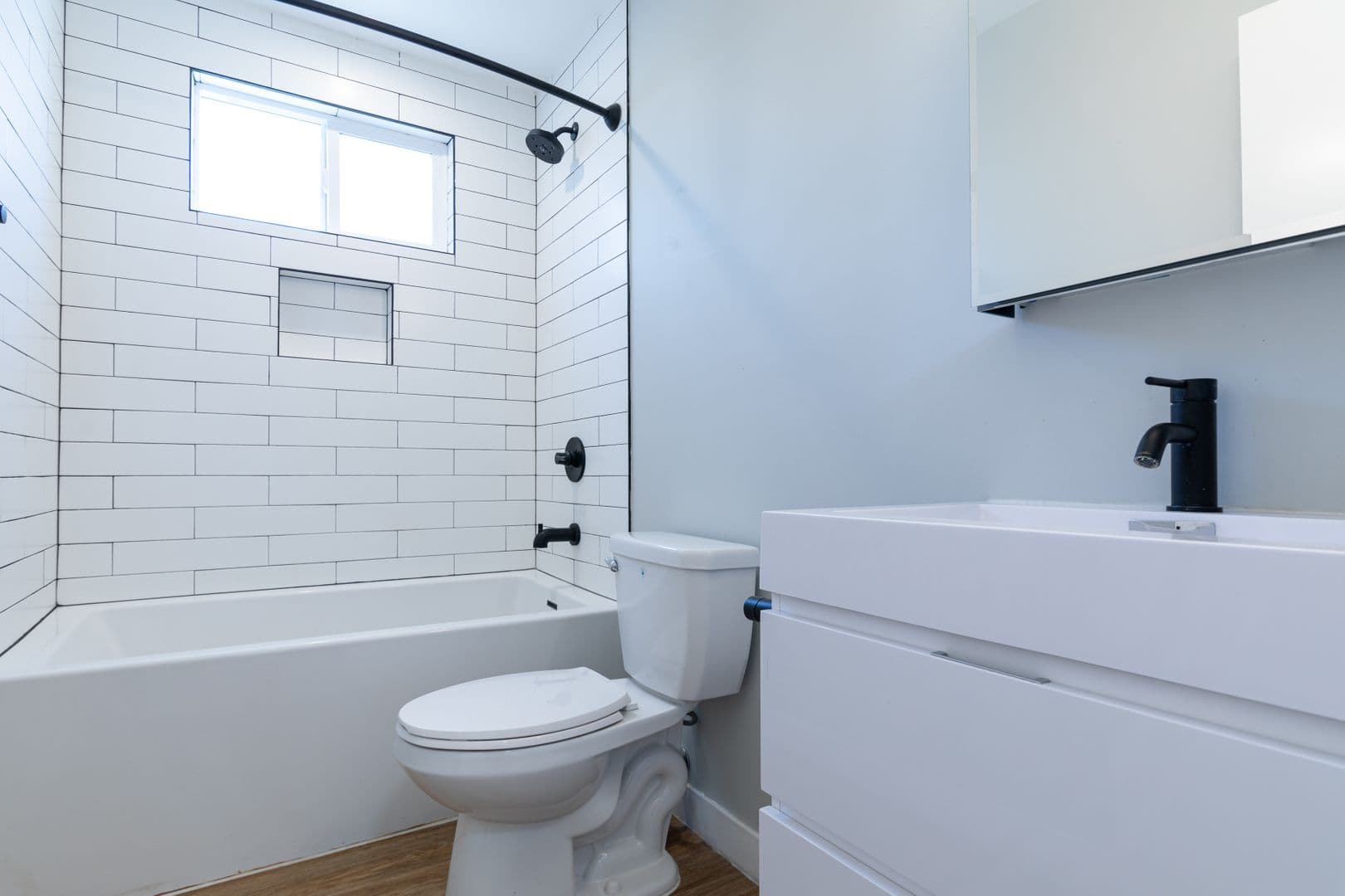 Los Angeles Apartment: 5635 Monte Vista St.