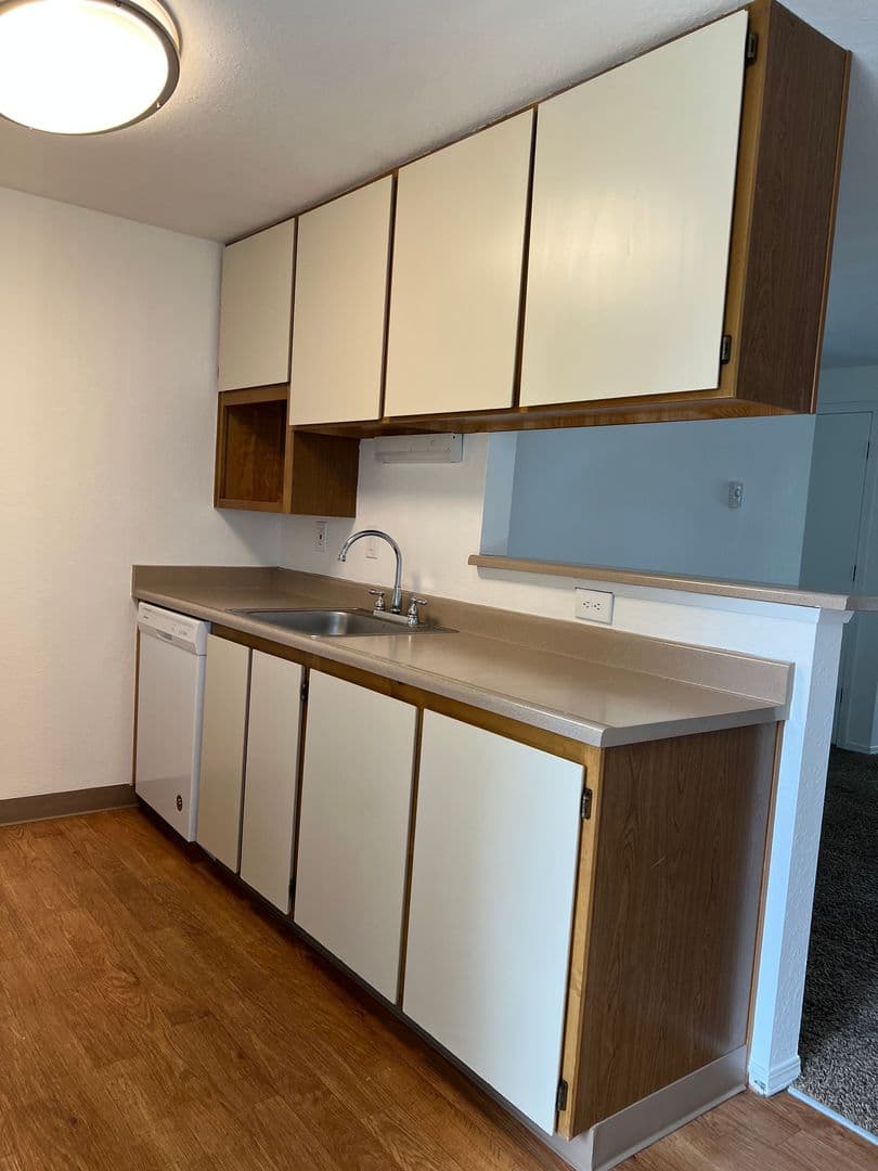 Portland Apartment: 12247 NW Cornell Rd