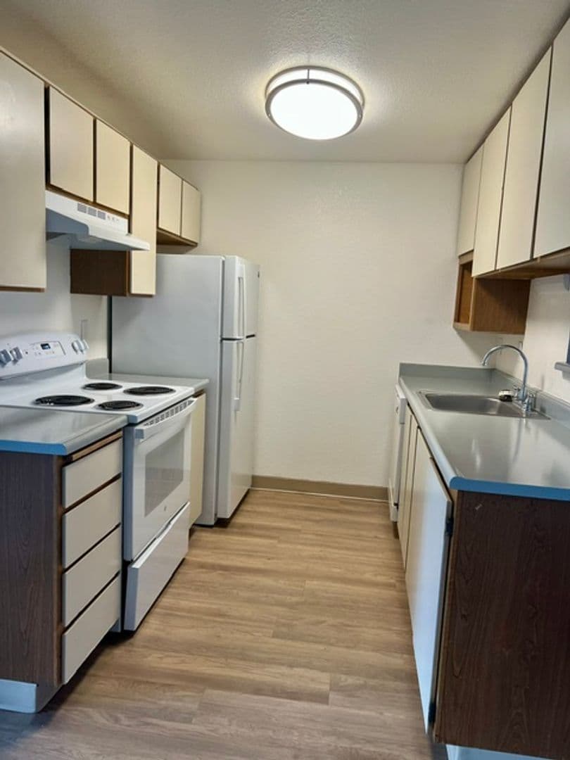 Portland Apartment: 12247 NW Cornell Rd