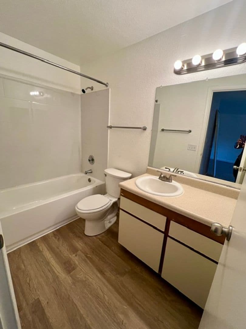 Portland Apartment: 12247 NW Cornell Rd