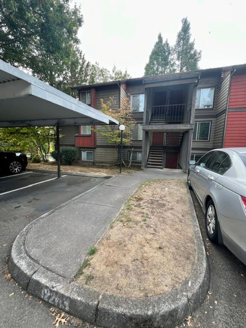 Portland Apartment: 12247 NW Cornell Rd