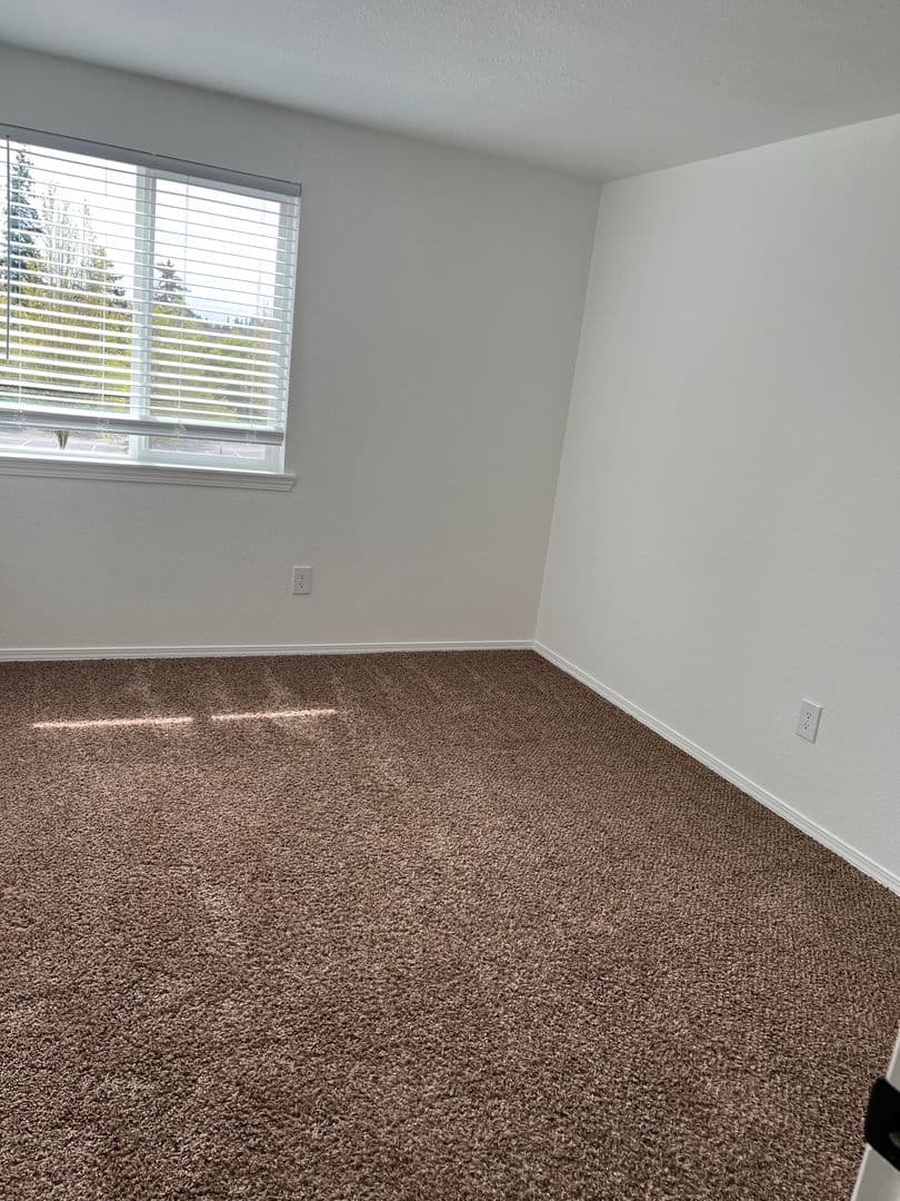 Portland Apartment: 12247 NW Cornell Rd