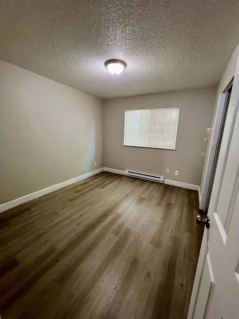 Beaverton Apartment: 10420 SW Kennedy St