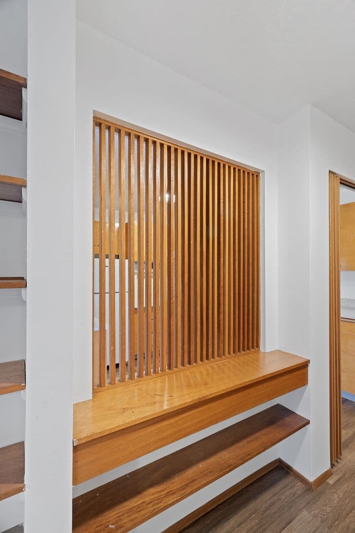 Portland Apartment: 4820 SW Barbur Blvd - 08