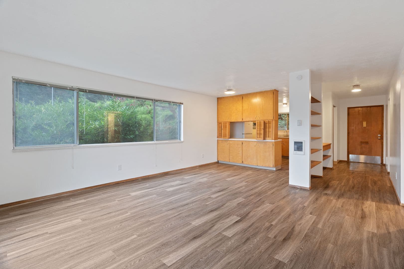 Portland Apartment: 4820 SW Barbur Blvd - 08