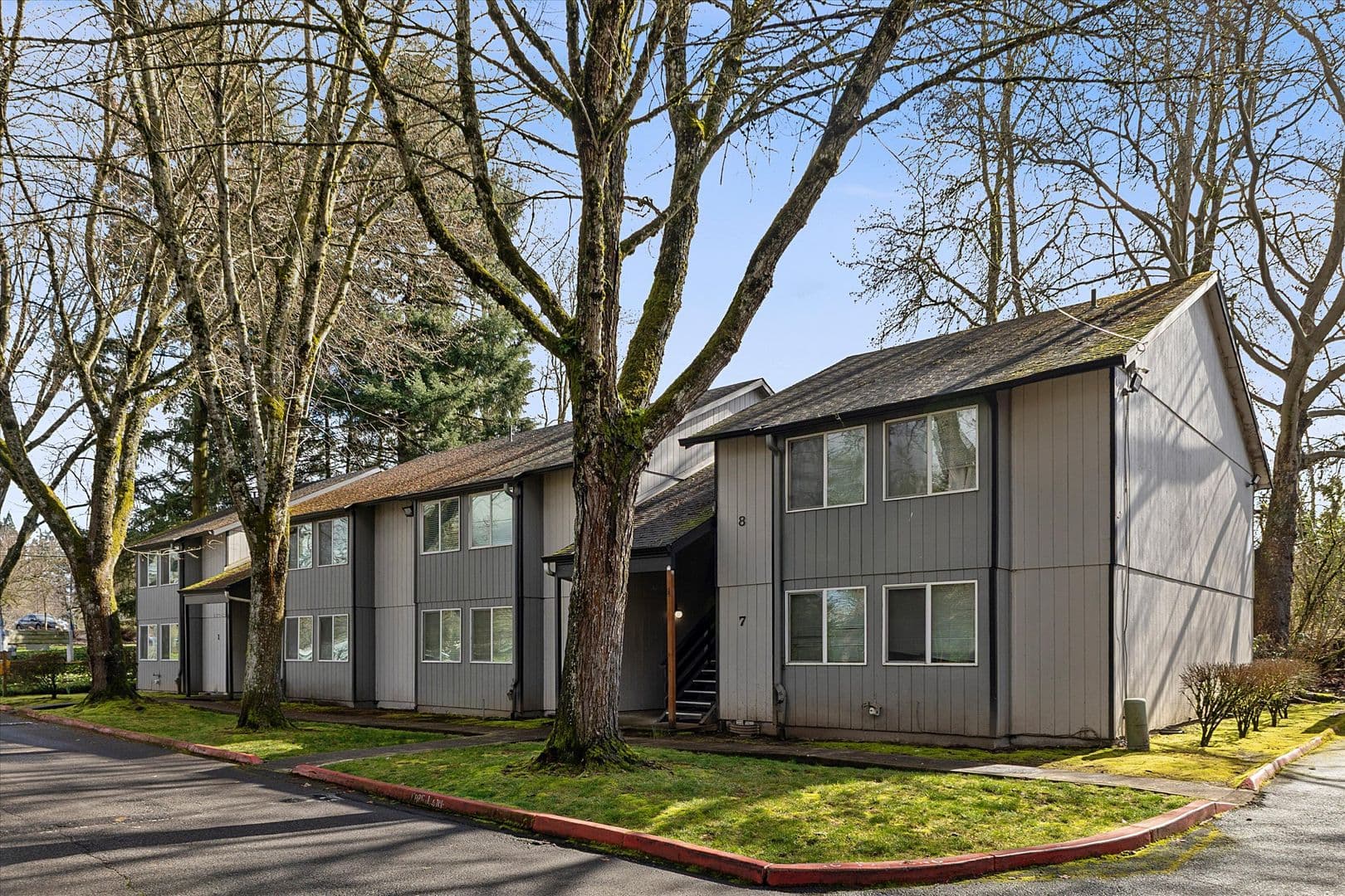 Tualatin Apartment: 19765 SW 65th Ave.