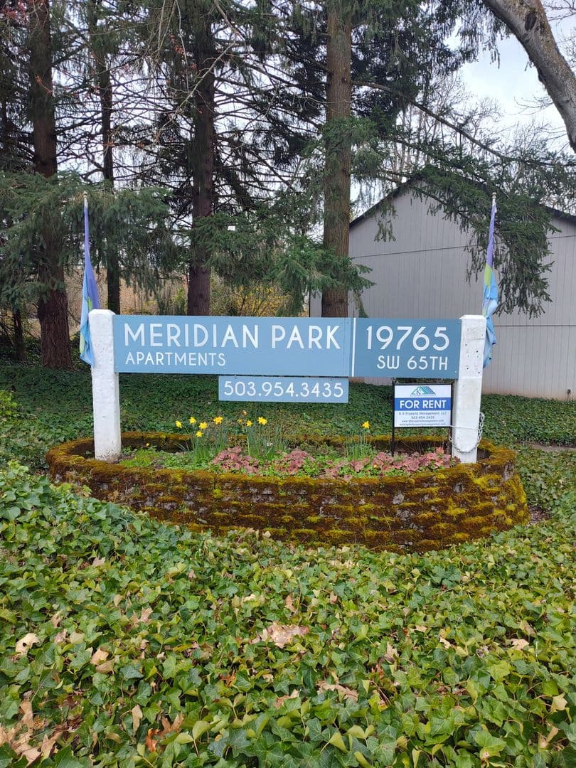 Tualatin Apartment: 19765 SW 65th Ave.