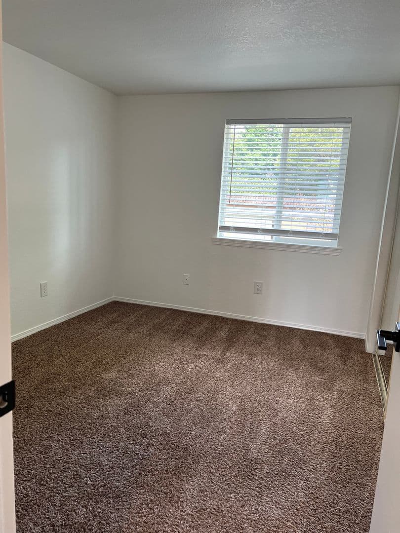 Portland Apartment: 12247 NW Cornell Rd